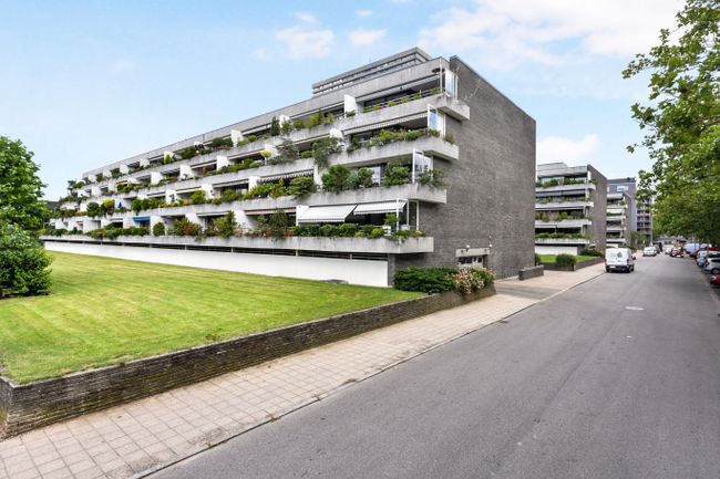 Betty Nansens Alle 21, 1. tv.